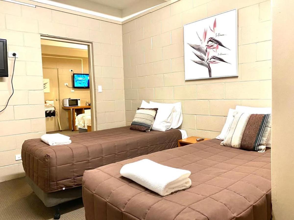 Apollo Motel Паркс Экстерьер фото